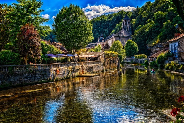 一箱通关:旅居行李极简打包法 配图