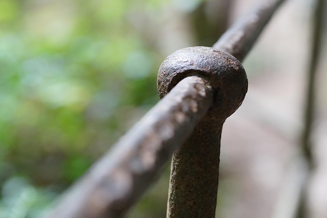 你手上哪些知识会过期:用知识半衰期给 DIKW 四层标注保鲜期,决定先处理哪一层 配图
