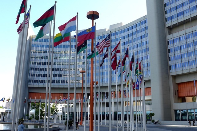 杂事漏斗:把 9 个收集入口收成一个,用 F.U.N.N.E.L. 六段漏斗让杂事有进有出 配图
