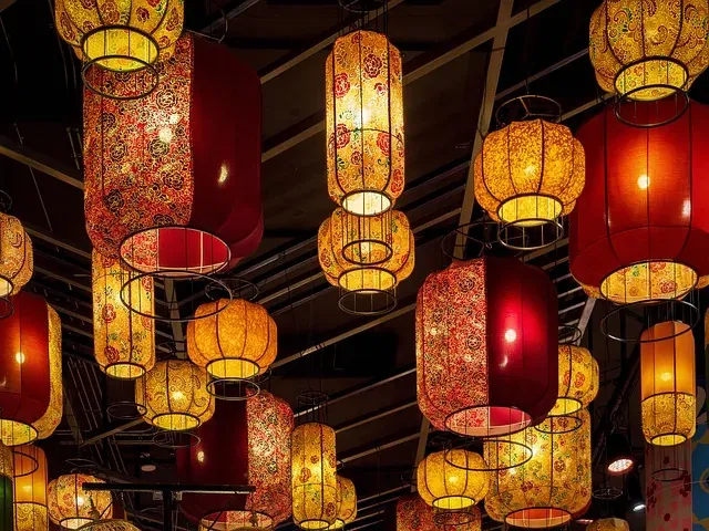 中途寄存不是丢包:车站与酒店两种寄存路径的选择表 配图