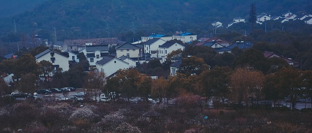 我把家搬到地铁口 800 米:一座城市的便利,藏在通勤的 18 分钟里 配图