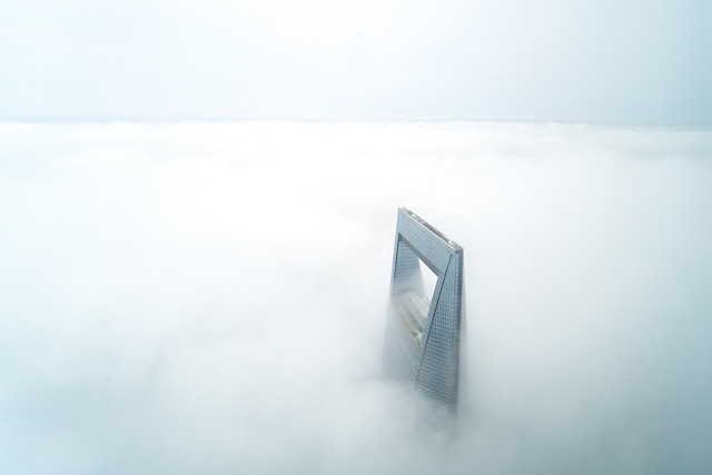 信息爆炸时代,你缺的不是资讯,是一套过滤系统 配图